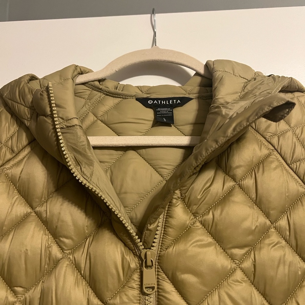 NWOT athleta puffer long jacket size L - Picture 2 of 4